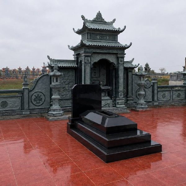 Mộ đá Granit đen Ấn Độ 216 x 126 x 127 cm, giá 80.000.000 VNĐ